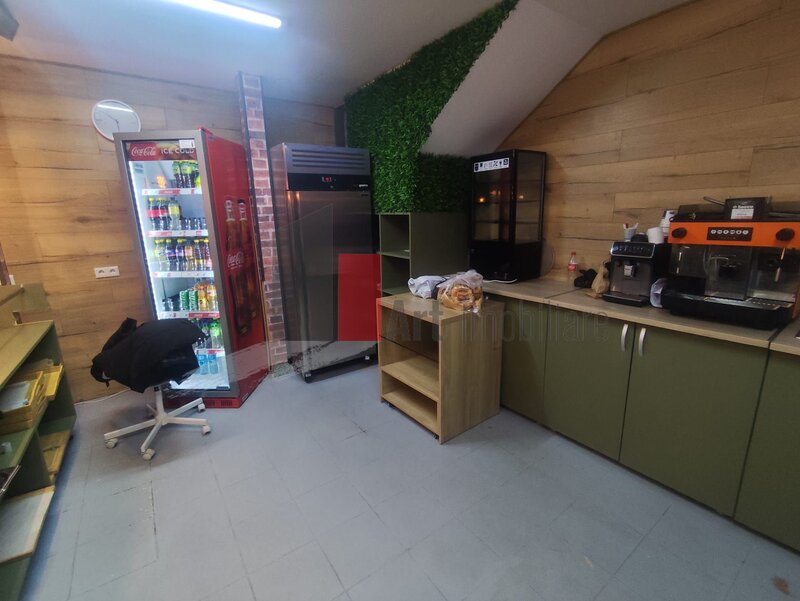 Bucurestii Noi, Jiului, spatiu comercial,